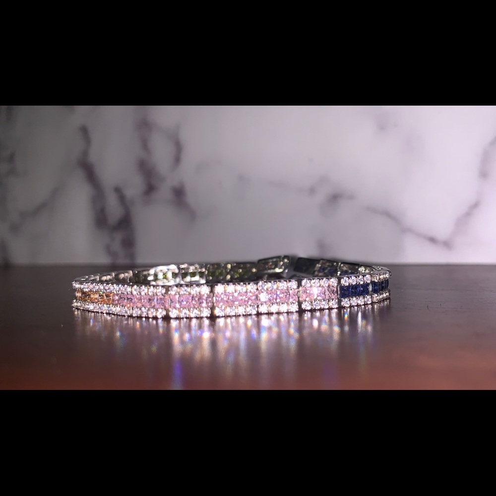 💎 SOLD NWOT Gorgeous Silver Gemstones Bracelet - Picture 3 of 8